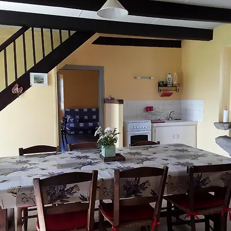 Hébergement de vacances D'arcanhac En Aveyron La Fouillade