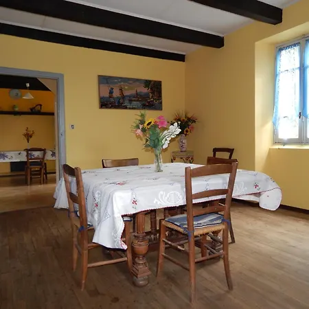 Hébergement de vacances D'arcanhac En Aveyron La Fouillade